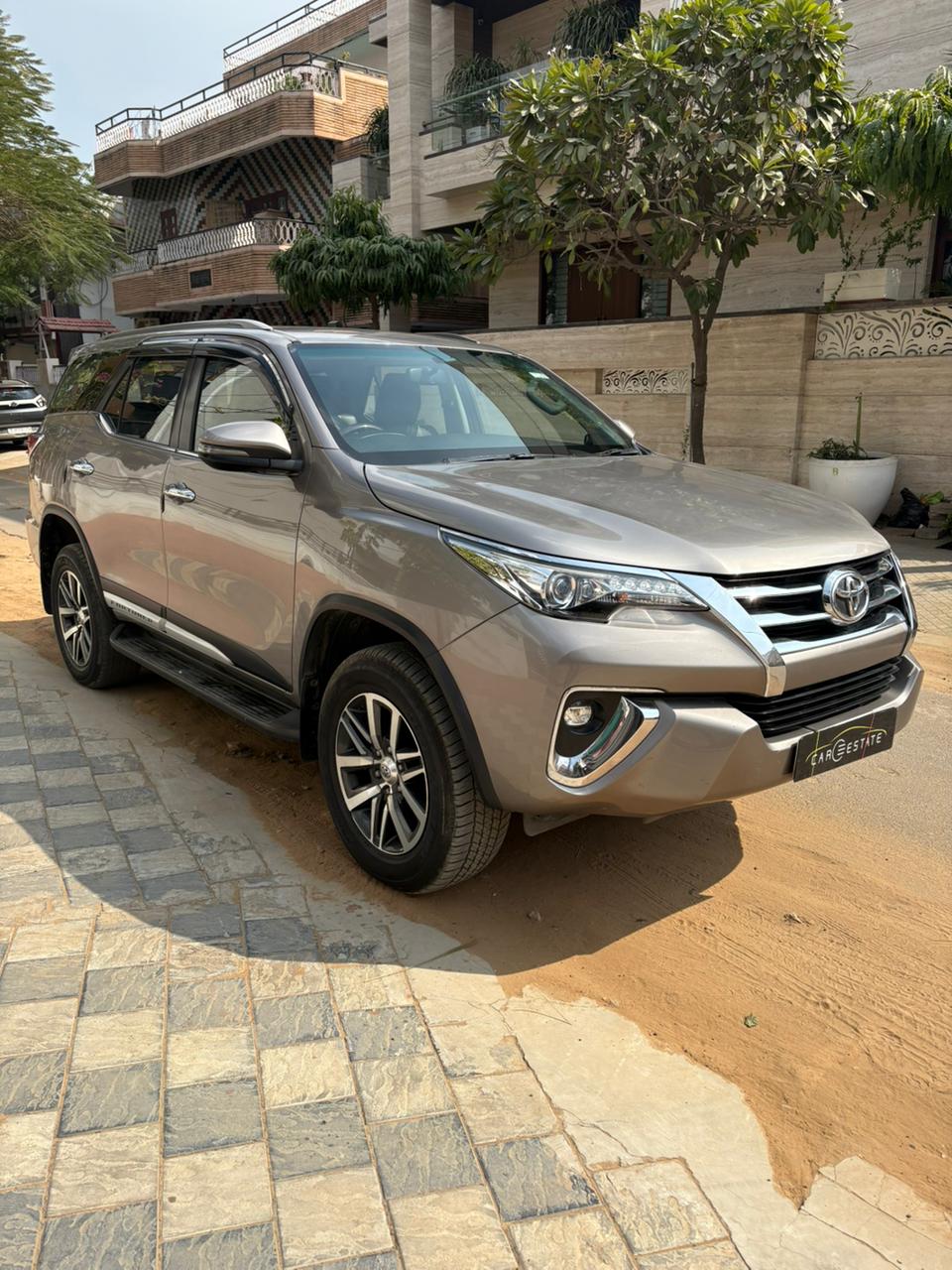 Toyota Fortuner 2.8 Sigma 4 Automatic BS- IV