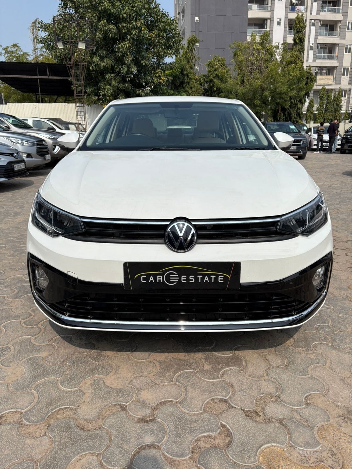 Virtus Highline 1.0 TSI Automatic 2024 Model in Petrol