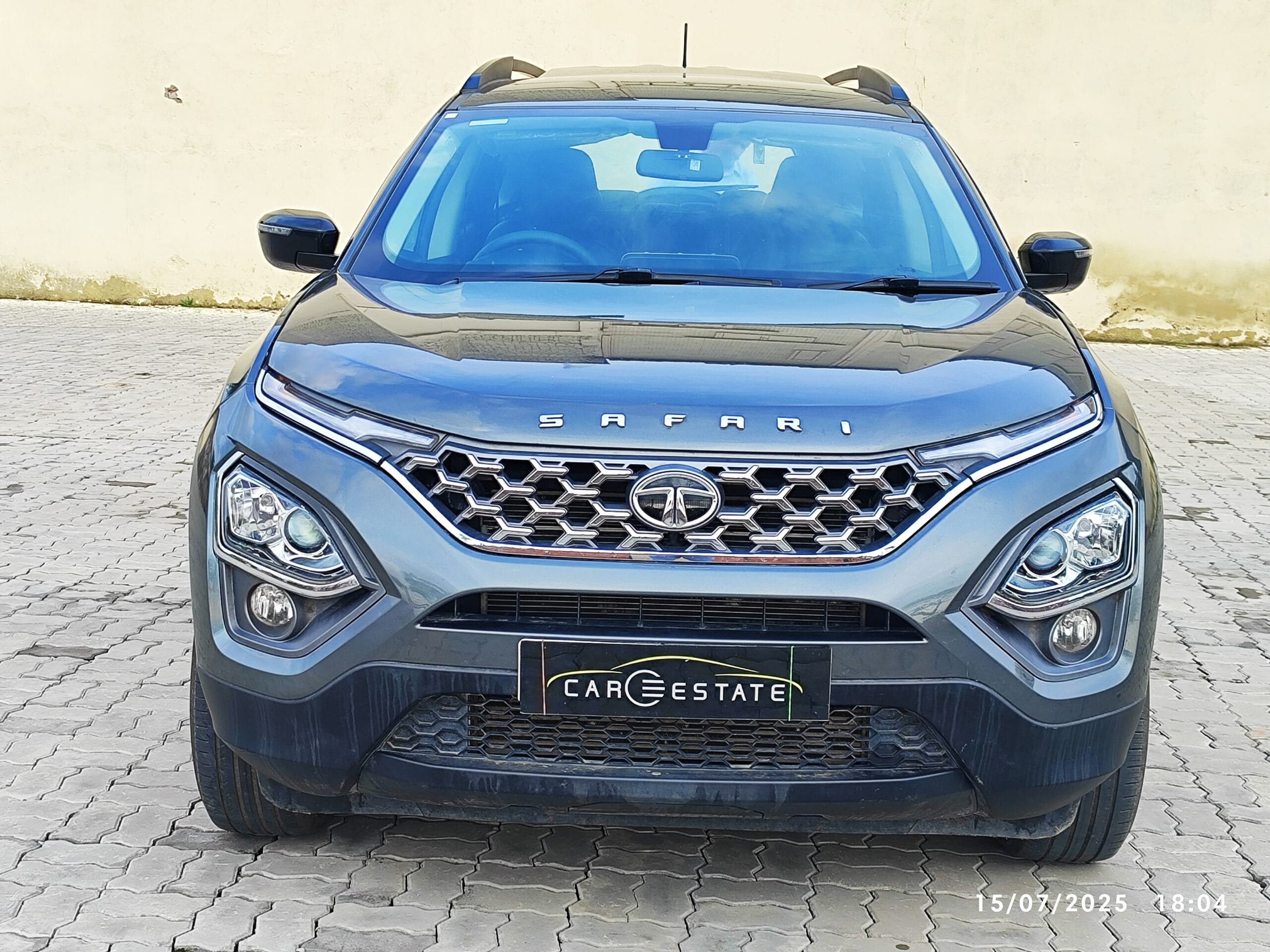 Tata Safari XM 2.0L kryotec 2022 Model in Diesel