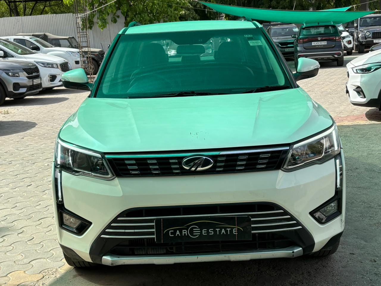 Mahindra XUV300 W8 DS 2021 Model in Diesel