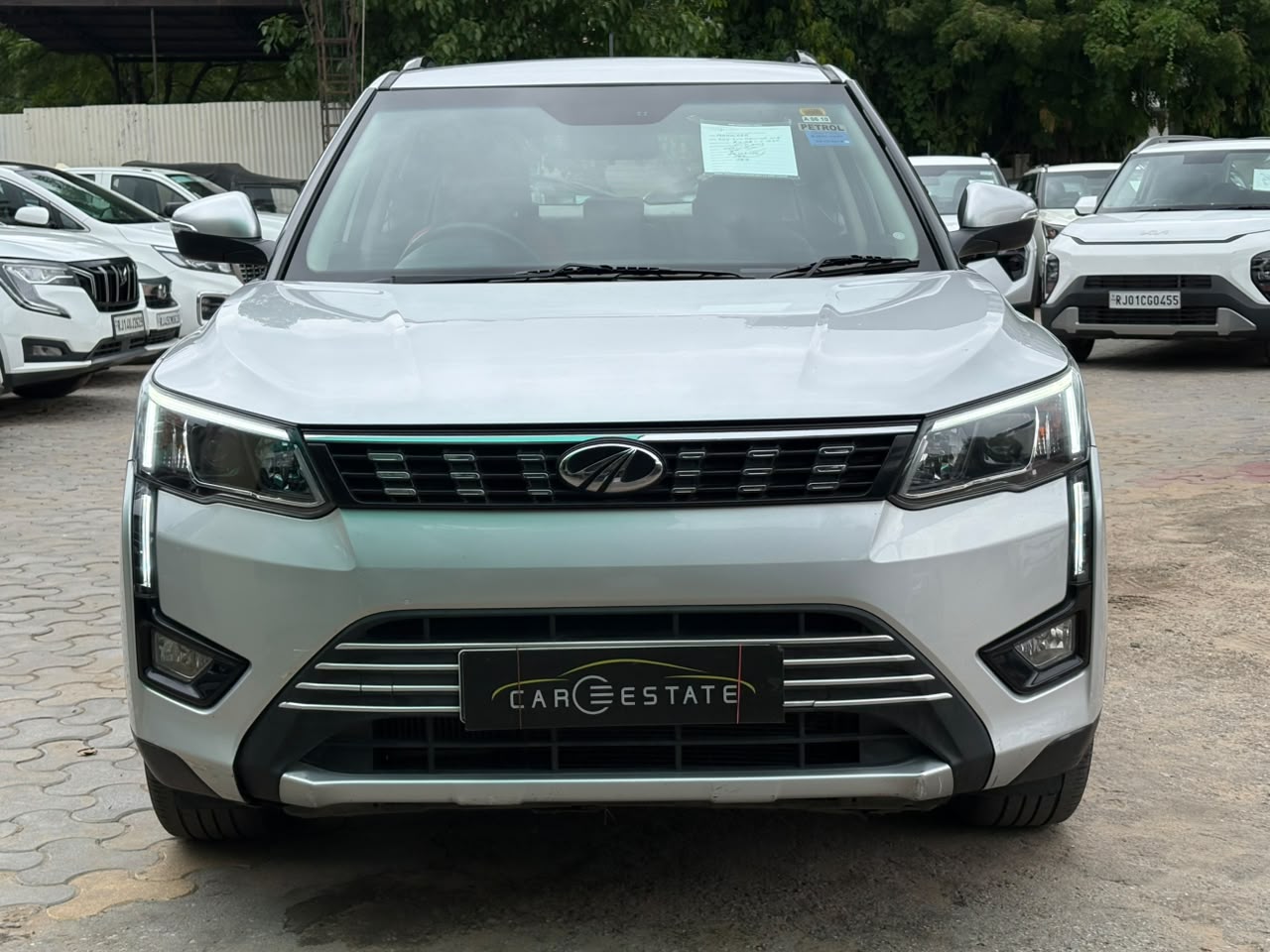 Mahindra XUV 300 W8 Gasloni 2019 Model in Petrol