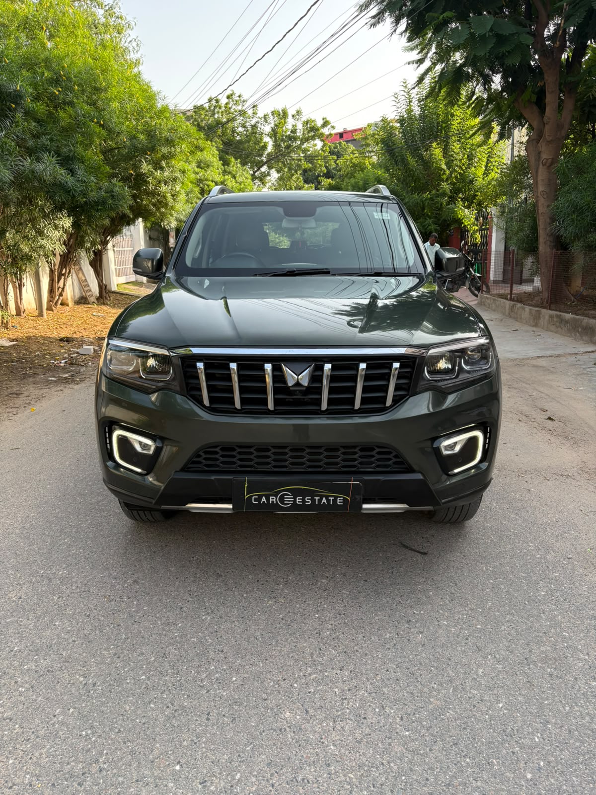 Mahindra Scorpio N Z8L 2WD 7S MT 2022 Dec Model in Petrol