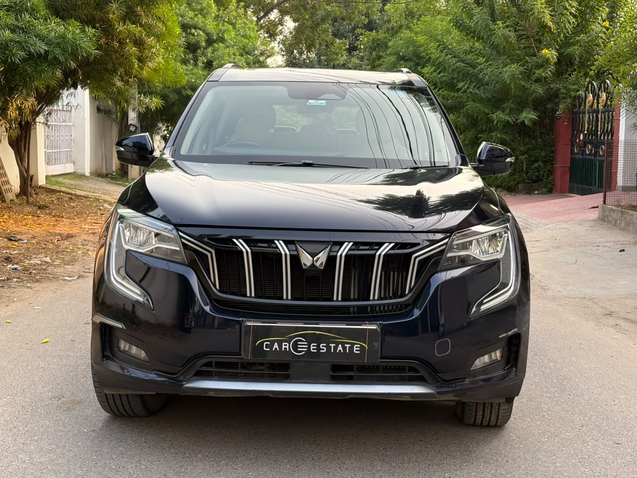 Mahindra XUV 700 AX7 Pet 7S MT 2023 Nov. Model in Petrol